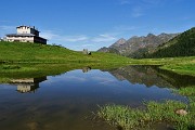 08 Il Rifugio e la costiera del Tre Signori si specchiano